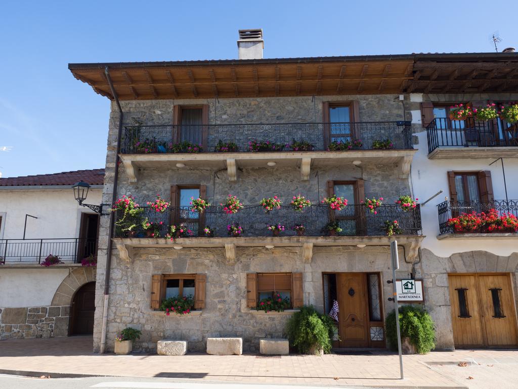 Отель Casa Rural Martxoenea Landetxea Арруасу Экстерьер фото
