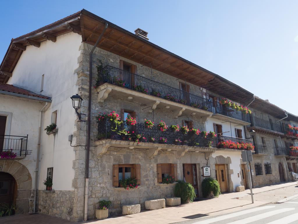 Отель Casa Rural Martxoenea Landetxea Арруасу Экстерьер фото