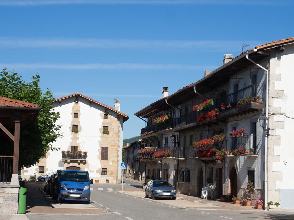 Отель Casa Rural Martxoenea Landetxea Арруасу Экстерьер фото